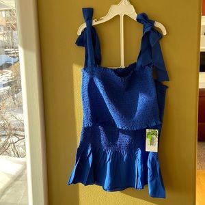 NWT 2 PIECE WOMEN’S TOP AND SKIRT